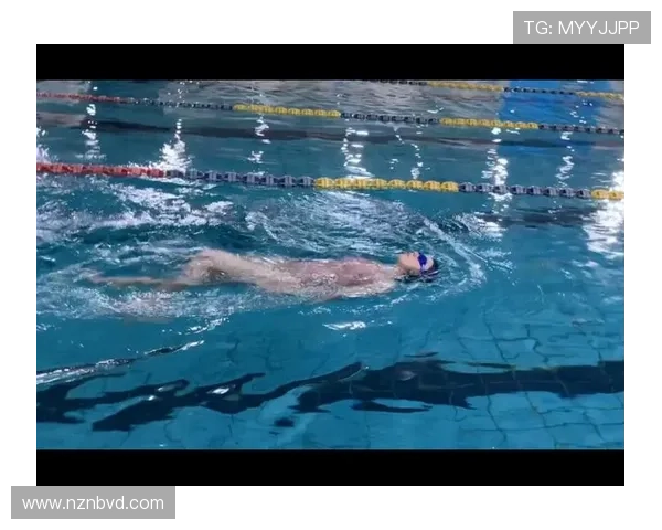 零基础到进阶游泳技巧全解析，学会这几点轻松掌握自由泳、蛙泳、仰泳技术